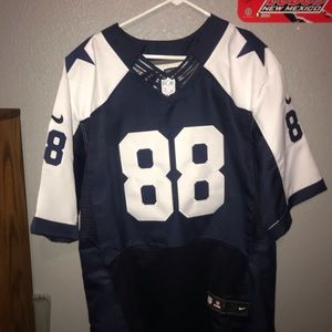 Dallas Cowboy Thanksgiving Jersey (Dez Bryant)